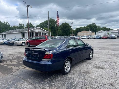Used 2005 Toyota Camry LE FWD image 19