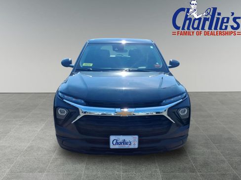 Used 2024 Chevrolet TrailBlazer LS FWD image 2