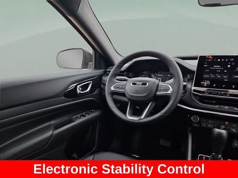 New 2026 Jeep Compass Latitude AWD/4WD image 7