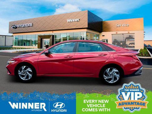 New 2025 Hyundai Elantra Limited image 3