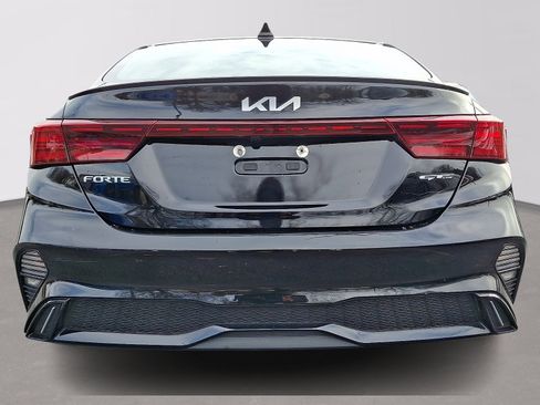 Used 2023 Kia Forte GT-Line w/ GT-Line Premium Package image 5