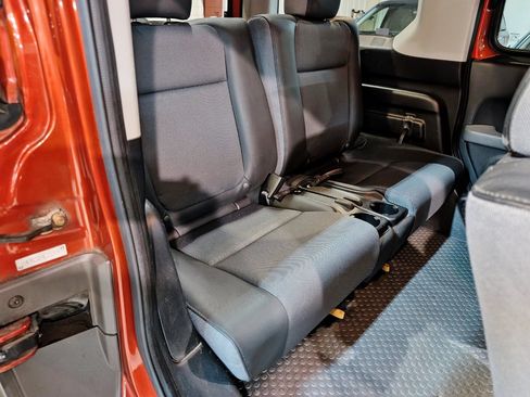 Used 2005 Honda Element EX image 25
