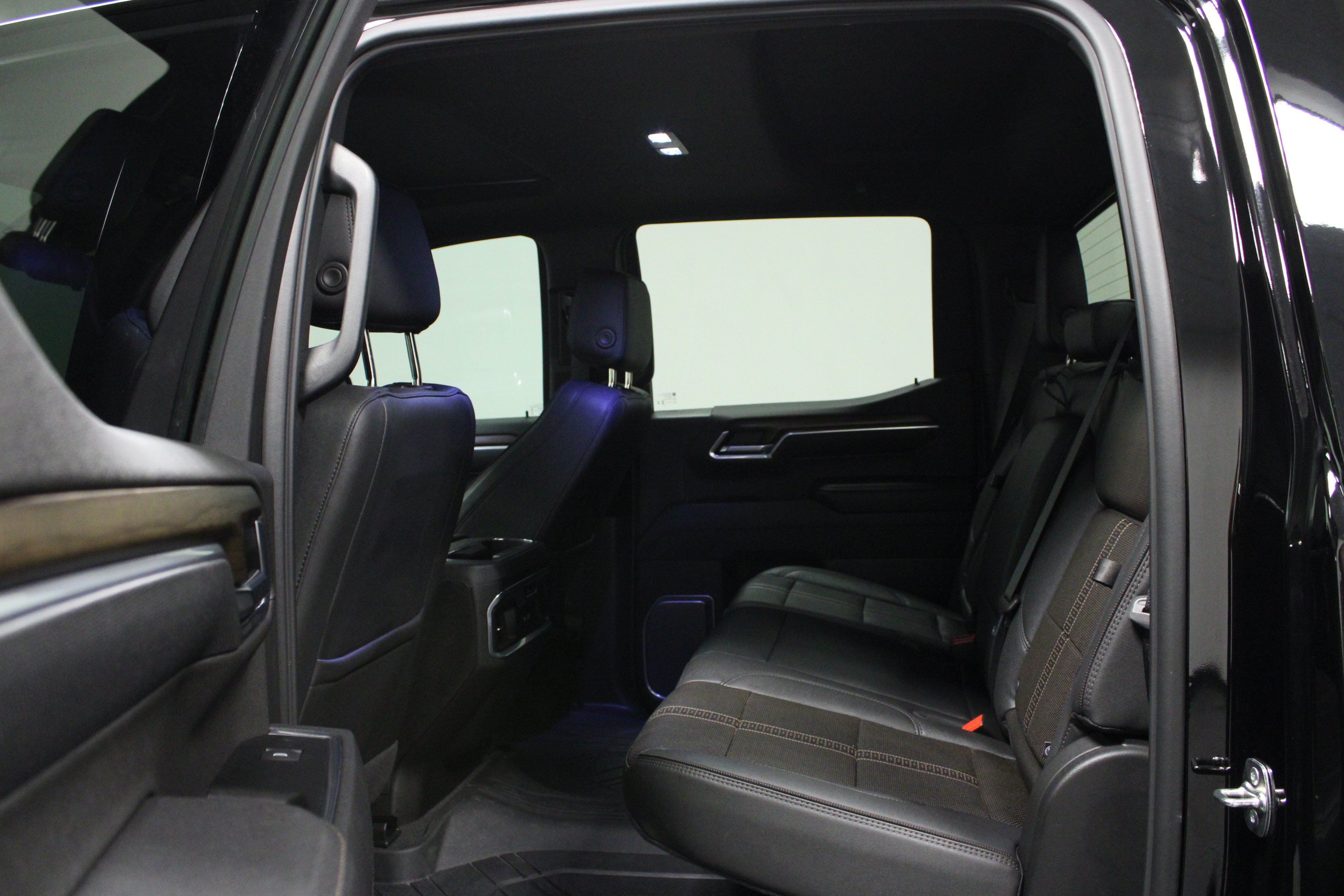 Used 2026 Chevrolet Silverado 1500 High Country AWD/4WD image 13