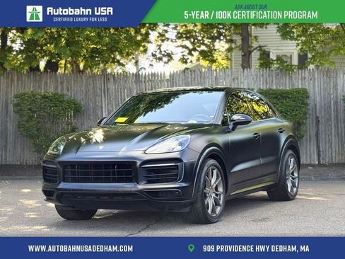 Used 2022 Porsche Cayenne GTS AWD/4WD image 1