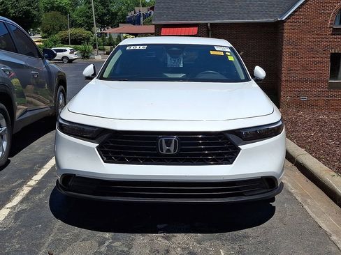 Used 2024 Honda Accord LX image 2