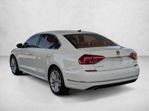 Used 2018 Volkswagen Passat 2.0T SE image 7