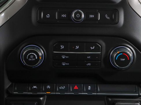 Used 2024 Chevrolet Silverado 1500 Custom AWD/4WD image 19