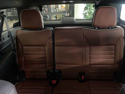 Used 2023 GMC Yukon XL Denali Ultimate AWD/4WD image 43