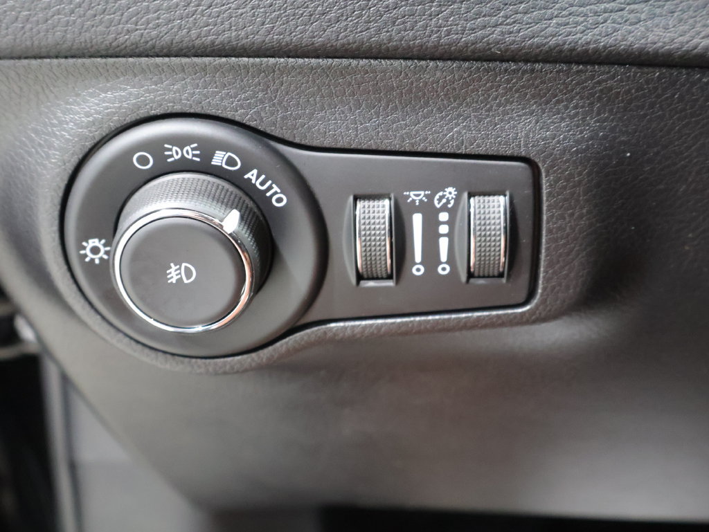 Used 2019 Jeep Compass Trailhawk w/ Leather Interior Group AWD/4WD image 32