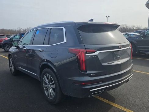 Used 2022 Cadillac XT6 Premium Luxury image 3