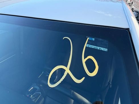 Used 2019 Dodge Charger SXT image 30