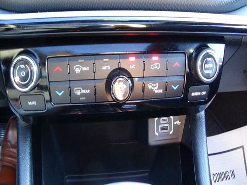 Certified 2024 Jeep Compass Trailhawk w/ Sun and Sound Group image 31