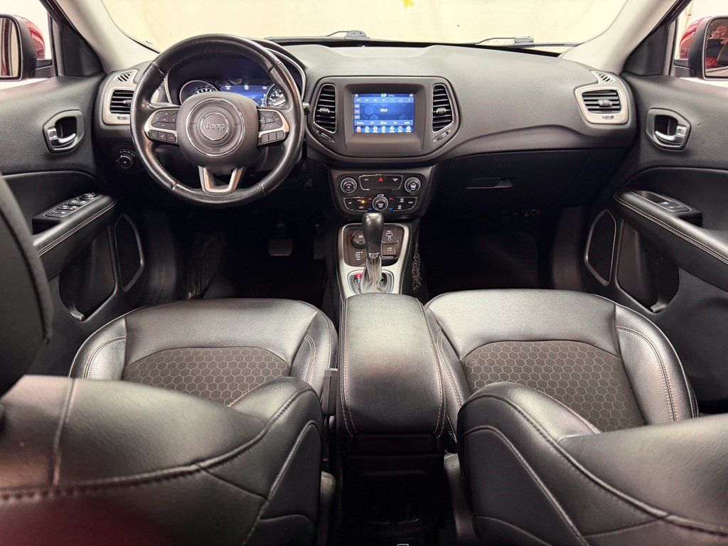 Used 2021 Jeep Compass Latitude w/ Convenience Group AWD/4WD image 30
