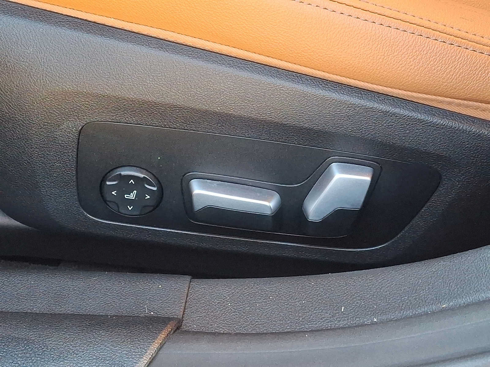 Used 2024 BMW i4 eDrive40 w/ Premium Package RWD image 11