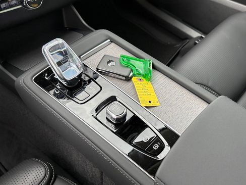 New 2026 Volvo XC90 B6 Ultra w/ Protection Package Premier image 14