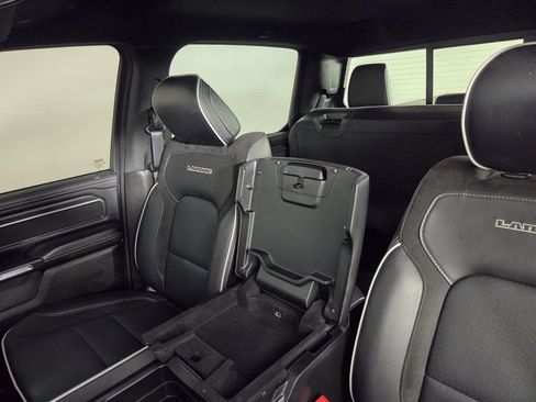 Used 2025 RAM 1500 Laramie RWD image 22