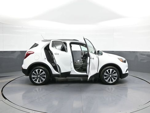 Used 2021 Buick Encore Preferred w/ Safety Package II AWD/4WD image 41