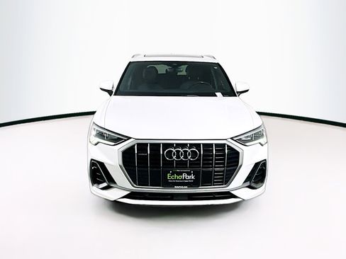 Used 2023 Audi Q3 2.0T Premium image 2