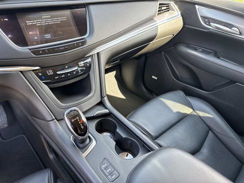 Used 2018 Cadillac XT5 Premium Luxury image 25