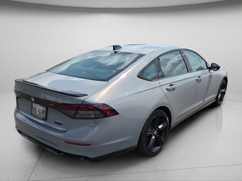 Used 2023 Honda Accord Sport image 8