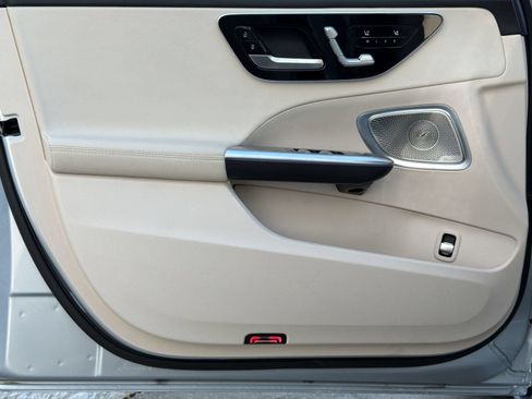 Certified 2026 Mercedes-Benz C 300 4MATIC Sedan image 12