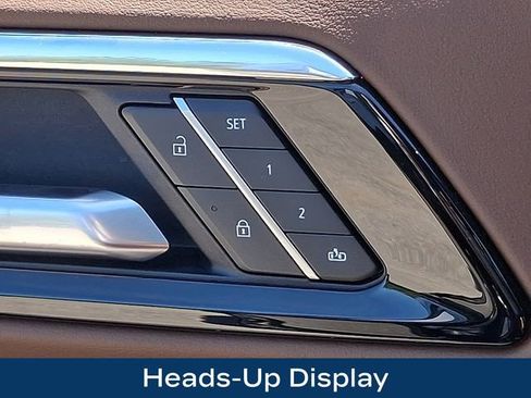 Used 2025 Chevrolet Tahoe High Country AWD/4WD image 16