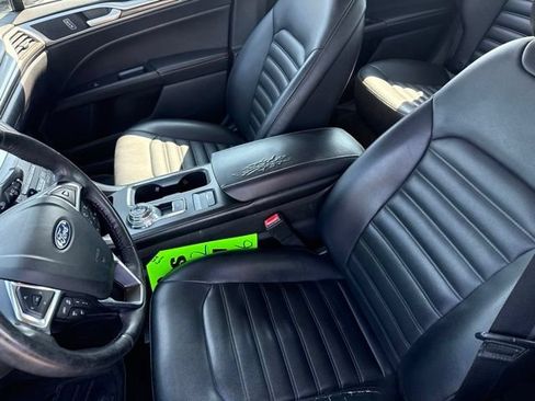 Used 2019 Ford Fusion SEL FWD image 24