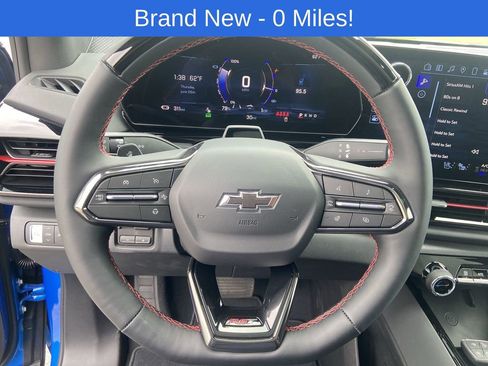 Used 2025 Chevrolet Silverado EV RST AWD/4WD image 11