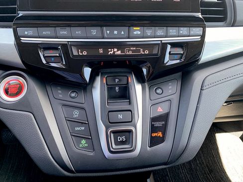 Used 2025 Honda Odyssey EX-L image 24