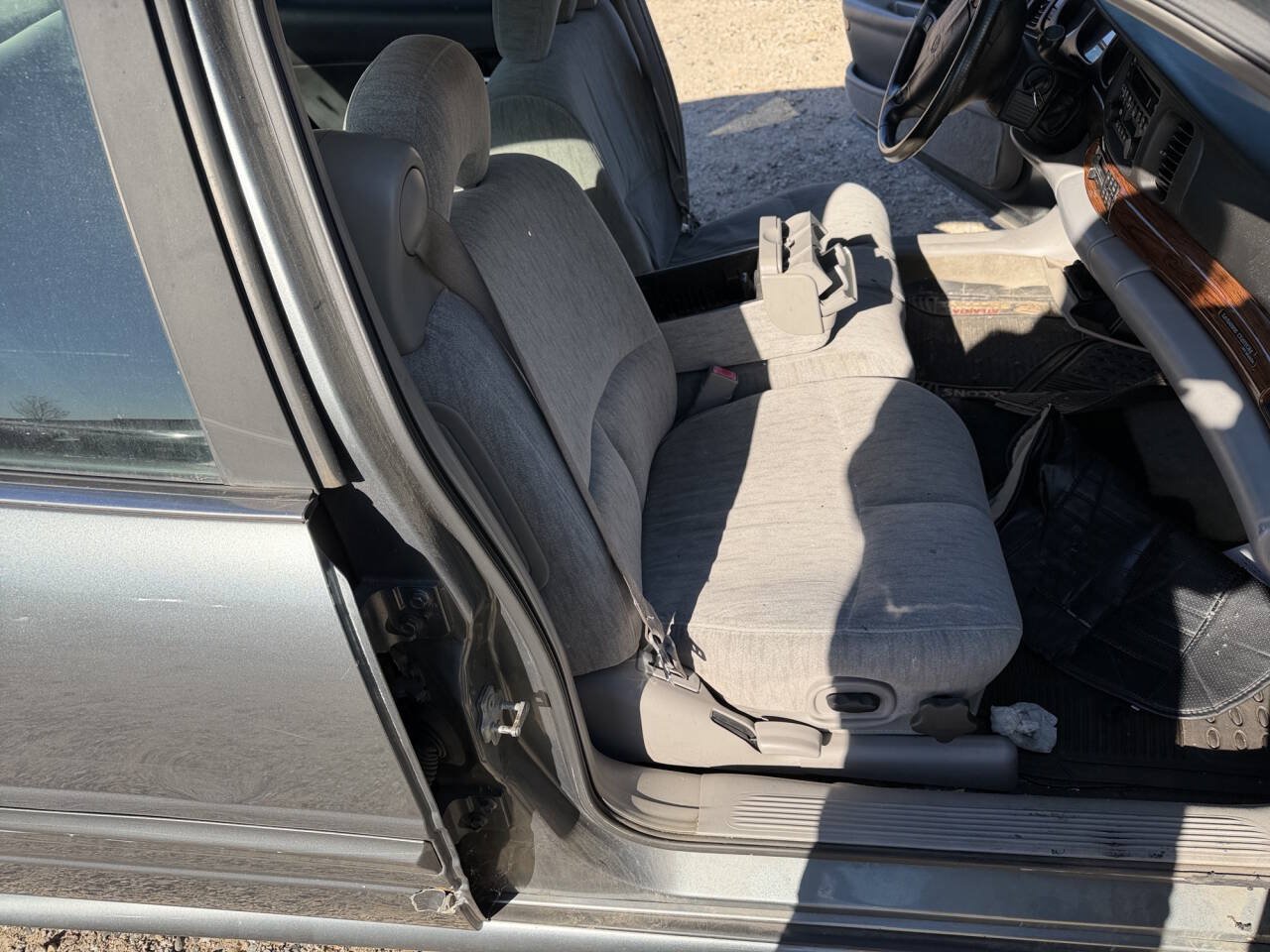 Used 2004 Buick Le Sabre Custom FWD image 27