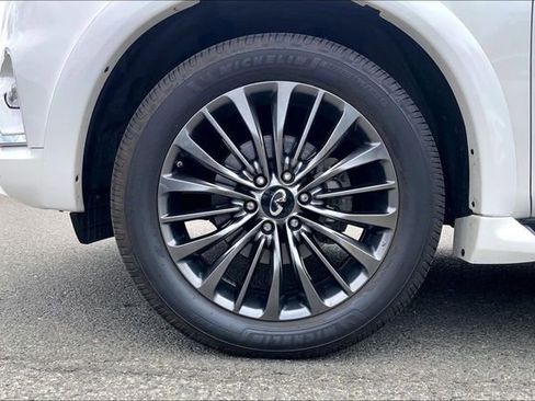 Used 2023 INFINITI QX80 Sensory w/ Cargo Package AWD/4WD image 5