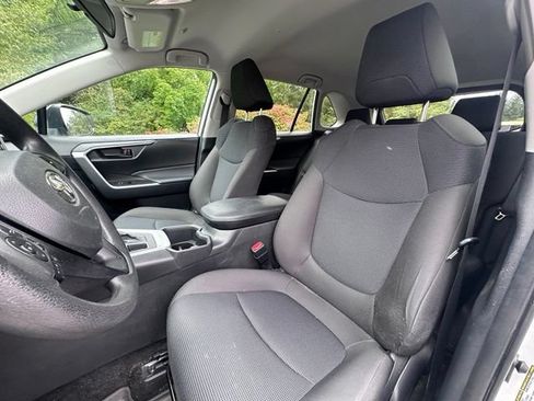 Used 2023 Toyota RAV4 LE AWD/4WD image 12