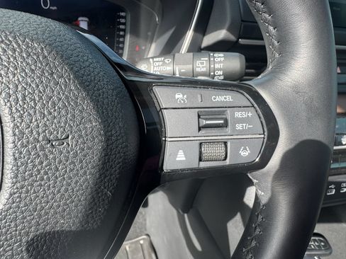 Certified 2025 Honda Pilot Elite image 14