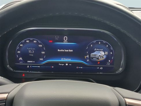 Used 2023 Chevrolet Suburban High Country image 15