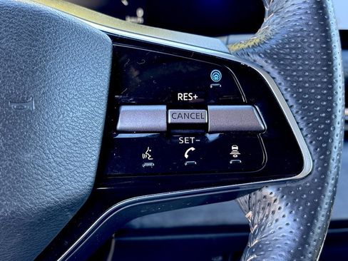 Used 2024 Nissan Ariya FWD image 23