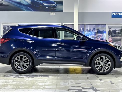 Used 2017 Hyundai Santa Fe Sport w/ 2.0T Ultimate Tech Package 05 image 7