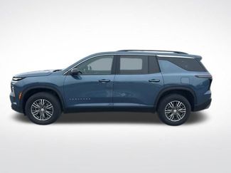 Used 2025 Chevrolet Traverse LT FWD video 2