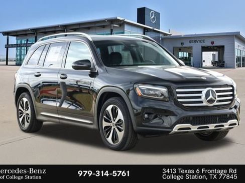 Used 2024 Mercedes-Benz GLB 250 image 3