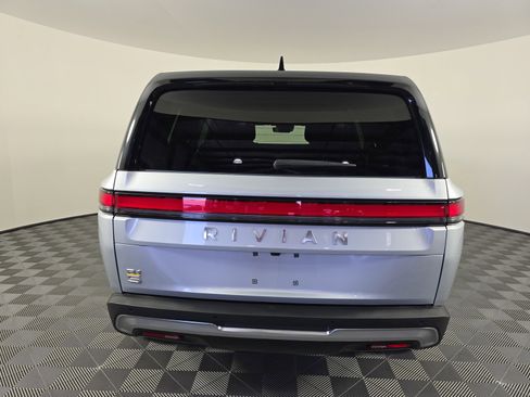 Used 2024 Rivian R1S Adventure AWD/4WD image 4