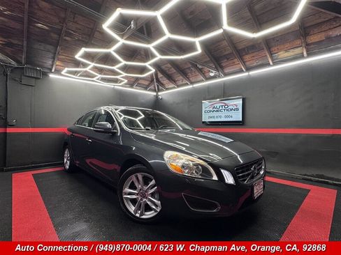Used 2013 Volvo S60 T5 FWD image 1