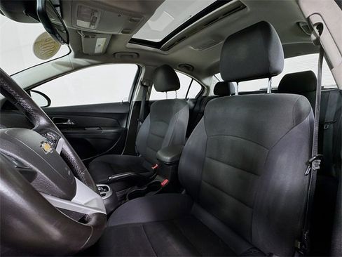 Used 2014 Chevrolet Cruze LT w/ All-Star Edition image 11
