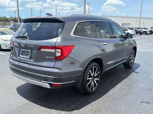 Used 2021 Honda Pilot Touring image 9