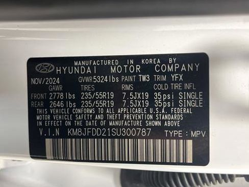 Used 2025 Hyundai Tucson Limited AWD/4WD image 28