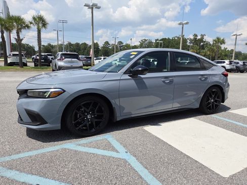 Used 2023 Honda Civic Sport image 2