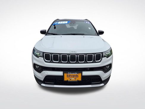 Used 2024 Jeep Compass Limited AWD/4WD image 9