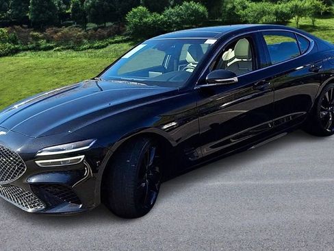 Used 2023 Genesis G70 2.0T w/ Sport Prestige Package image 4