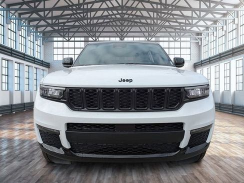 New 2025 Jeep Grand Cherokee L Limited AWD/4WD image 9