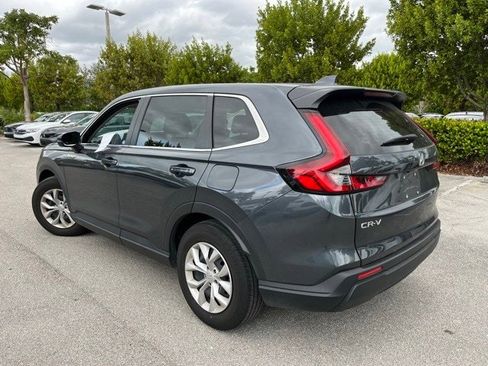 Used 2023 Honda CR-V LX image 3
