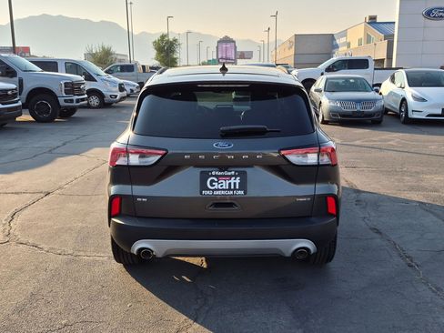 Used 2020 Ford Escape SE Sport AWD/4WD image 8