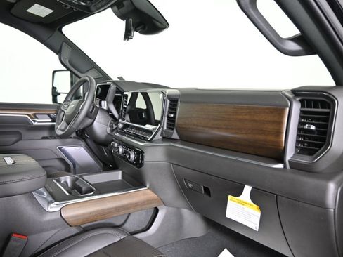 New 2026 Chevrolet Silverado 2500 High Country w/ High Country Premium Package image 15